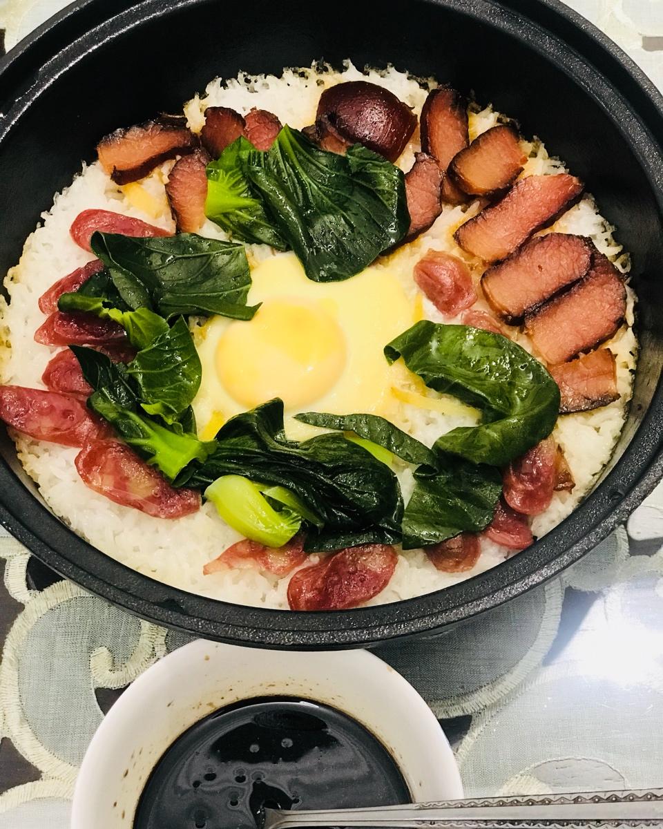 香肠煲仔饭