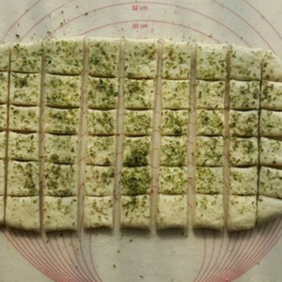 奶酪香肠手撕面包-松软