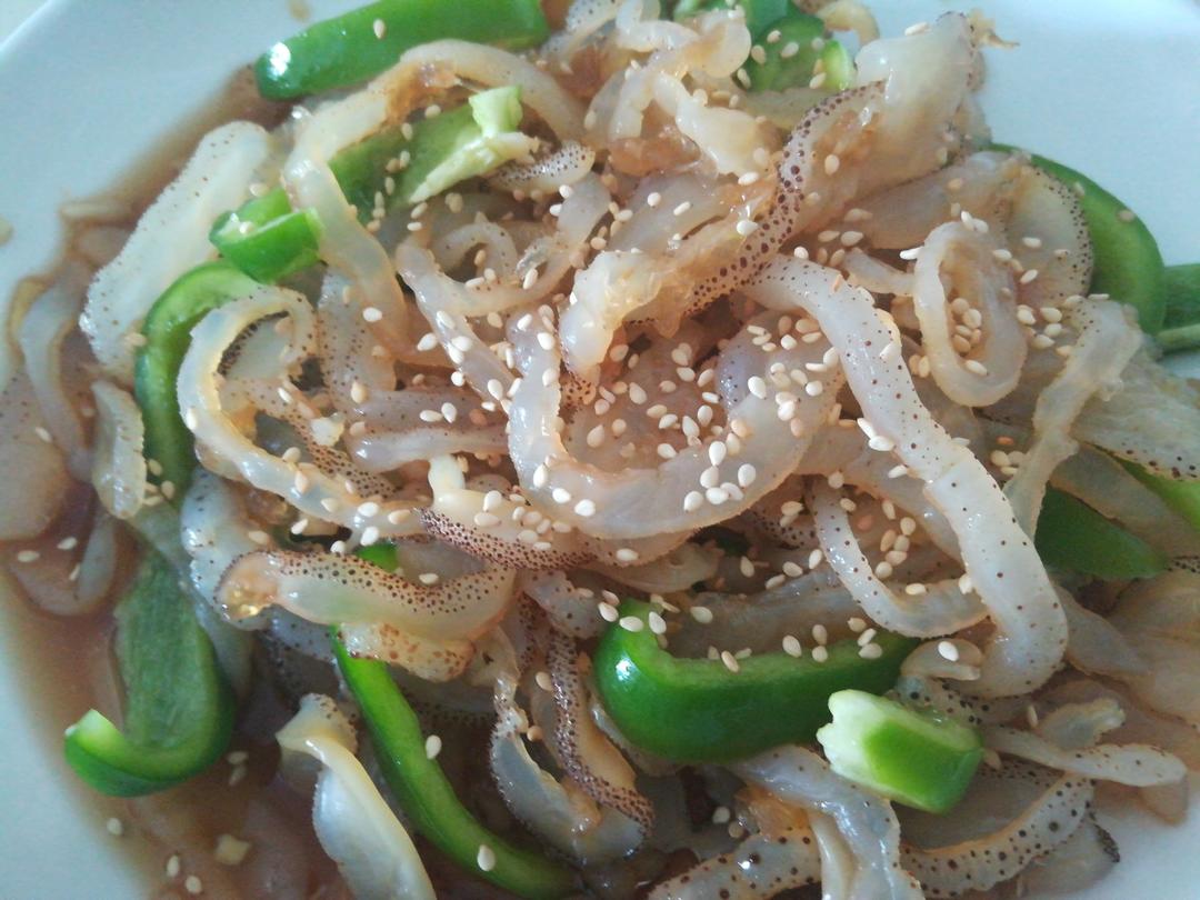 凉拌海蜇丝