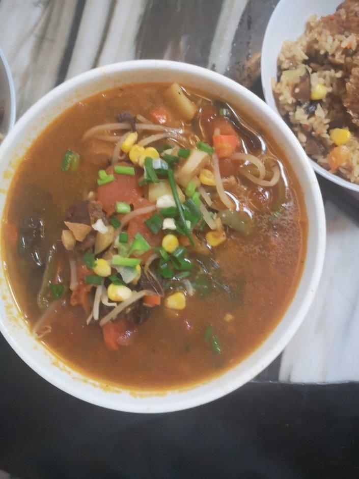 西红柿豆芽汤