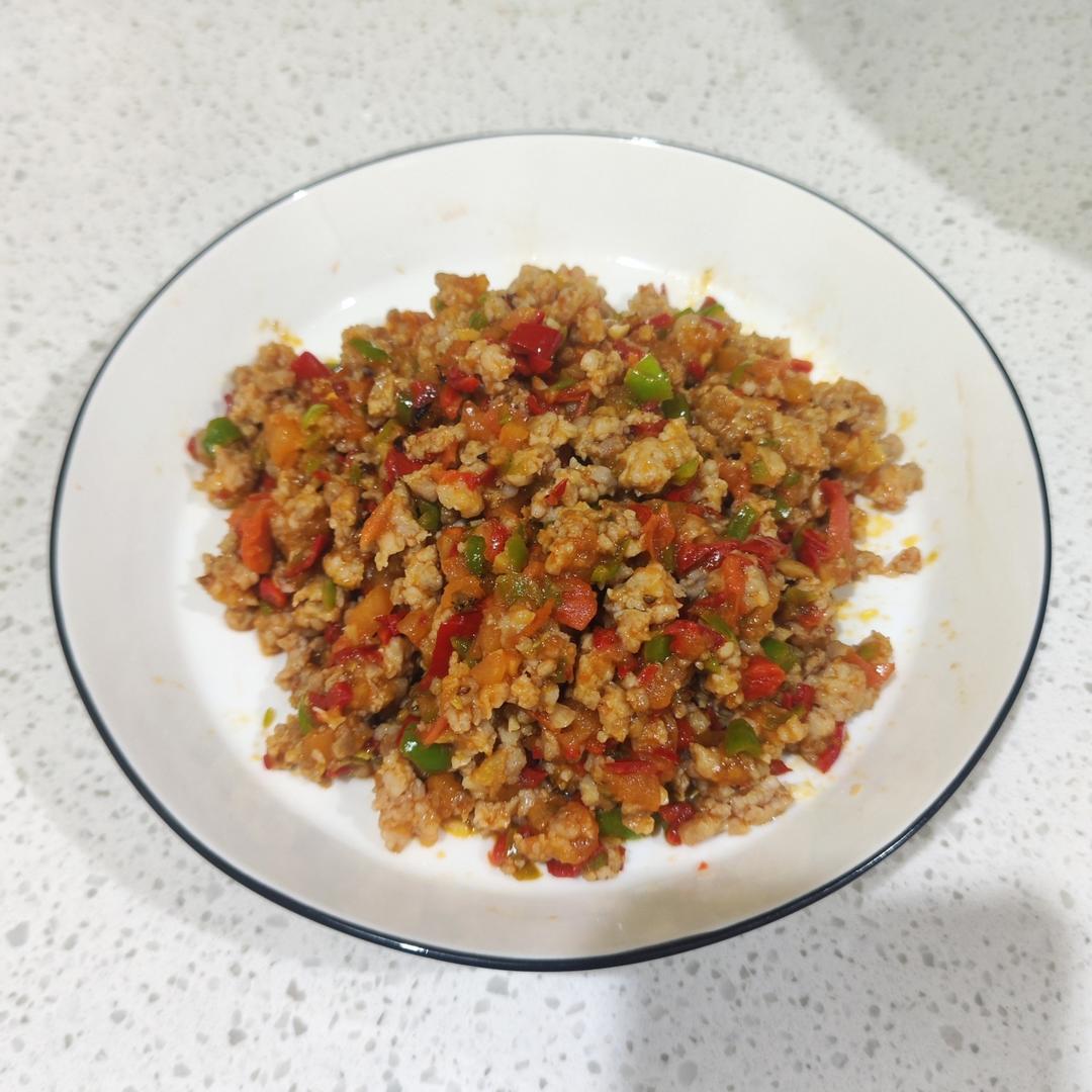 盘子都舔干净的云南红三剁