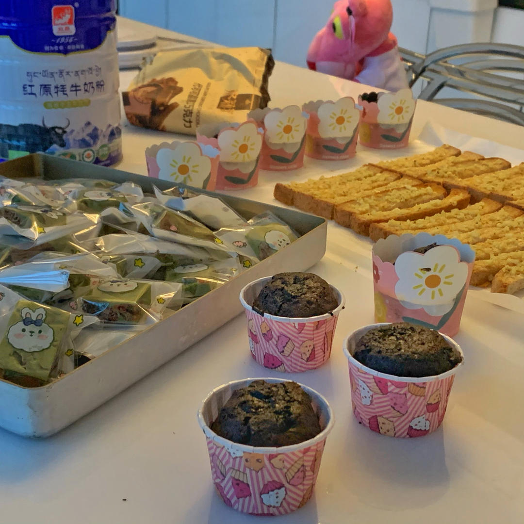 巧克力熔岩杯子蛋糕