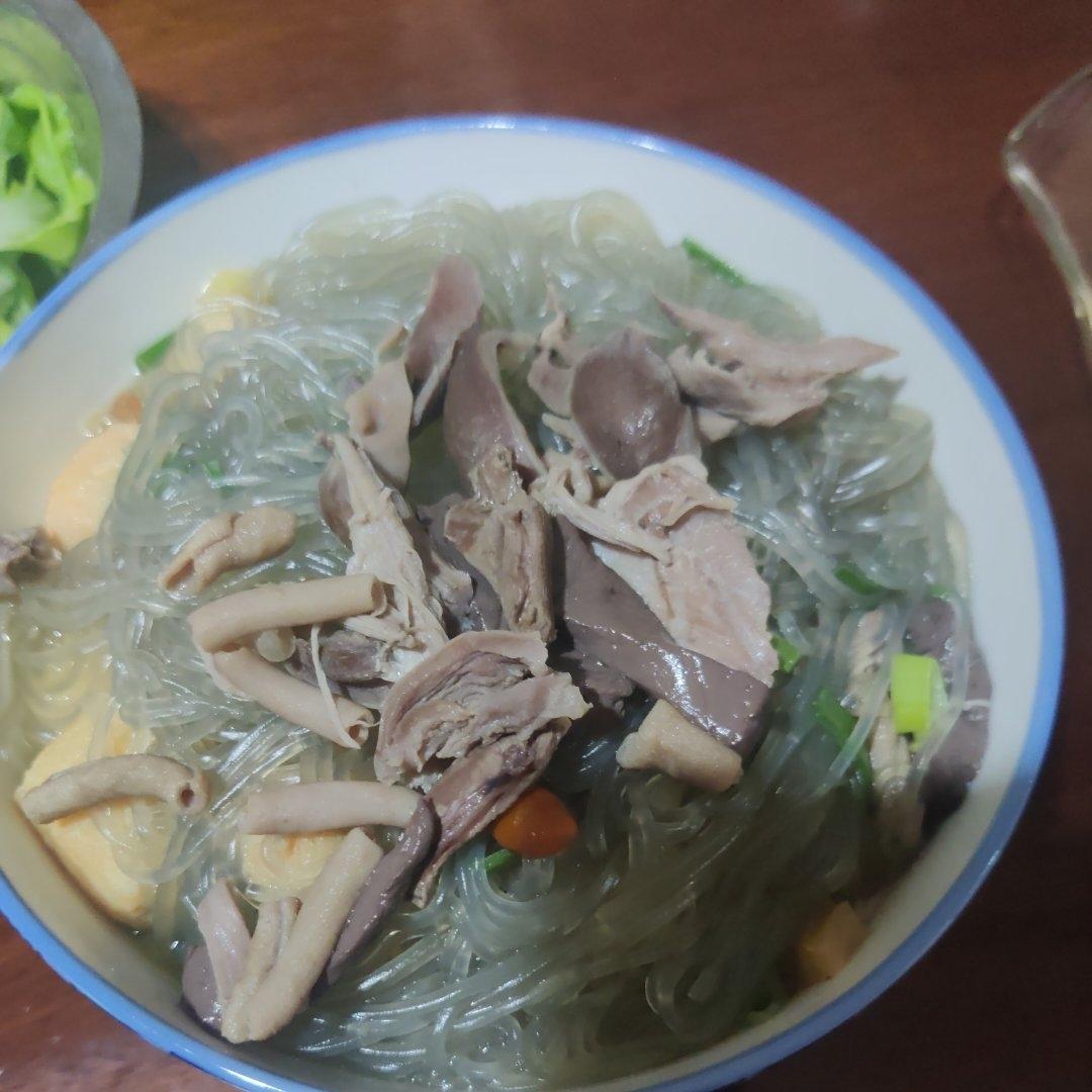 鸭血粉丝汤