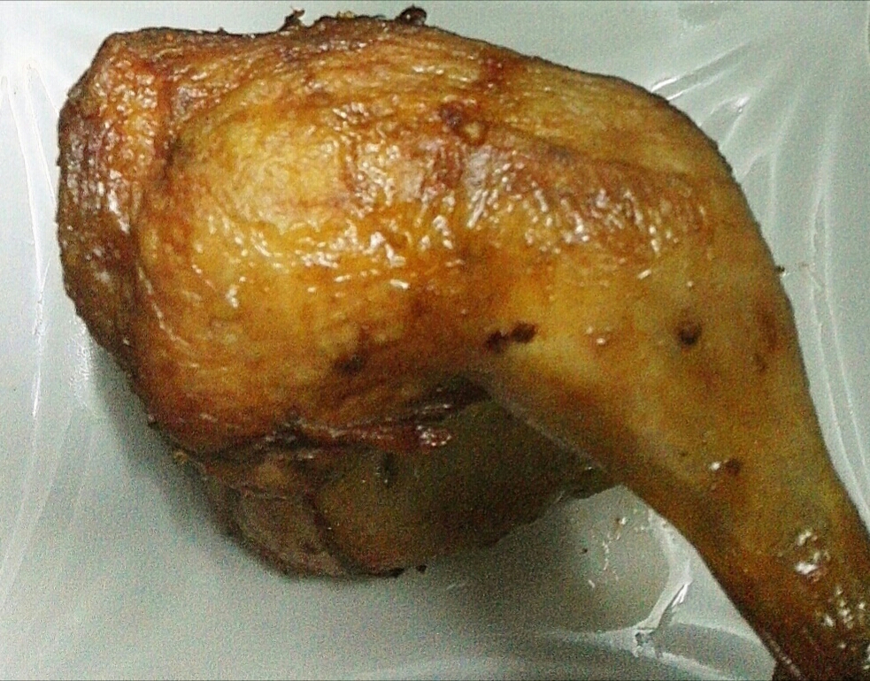 今天晚上吃烤鸡——想要皮不脆都难的烤全鸡腿（空气炸锅版）的做法