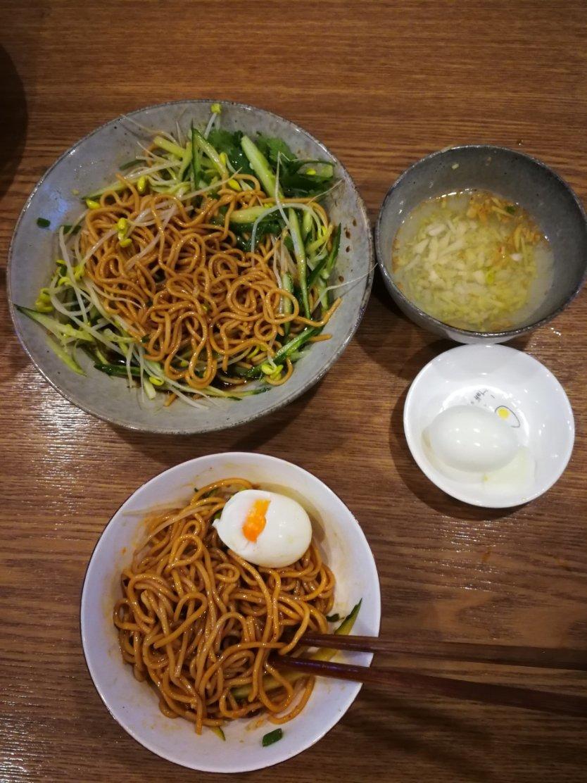 厨师长教你“四川凉面”的做法，地道的川味小吃，先收藏起来咯