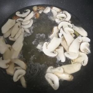 松茸汤的做法 步骤1