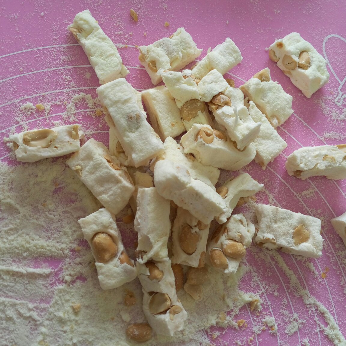 牛轧糖万用公式<棉花糖微波炉版>-附海盐咖啡牛轧糖/南瓜肉桂牛轧糖