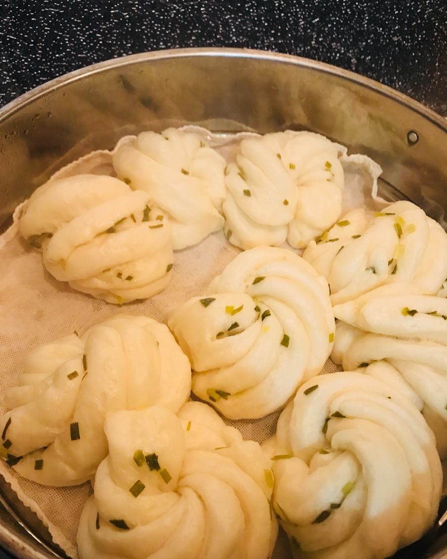 葱油花卷 Steamed Roll