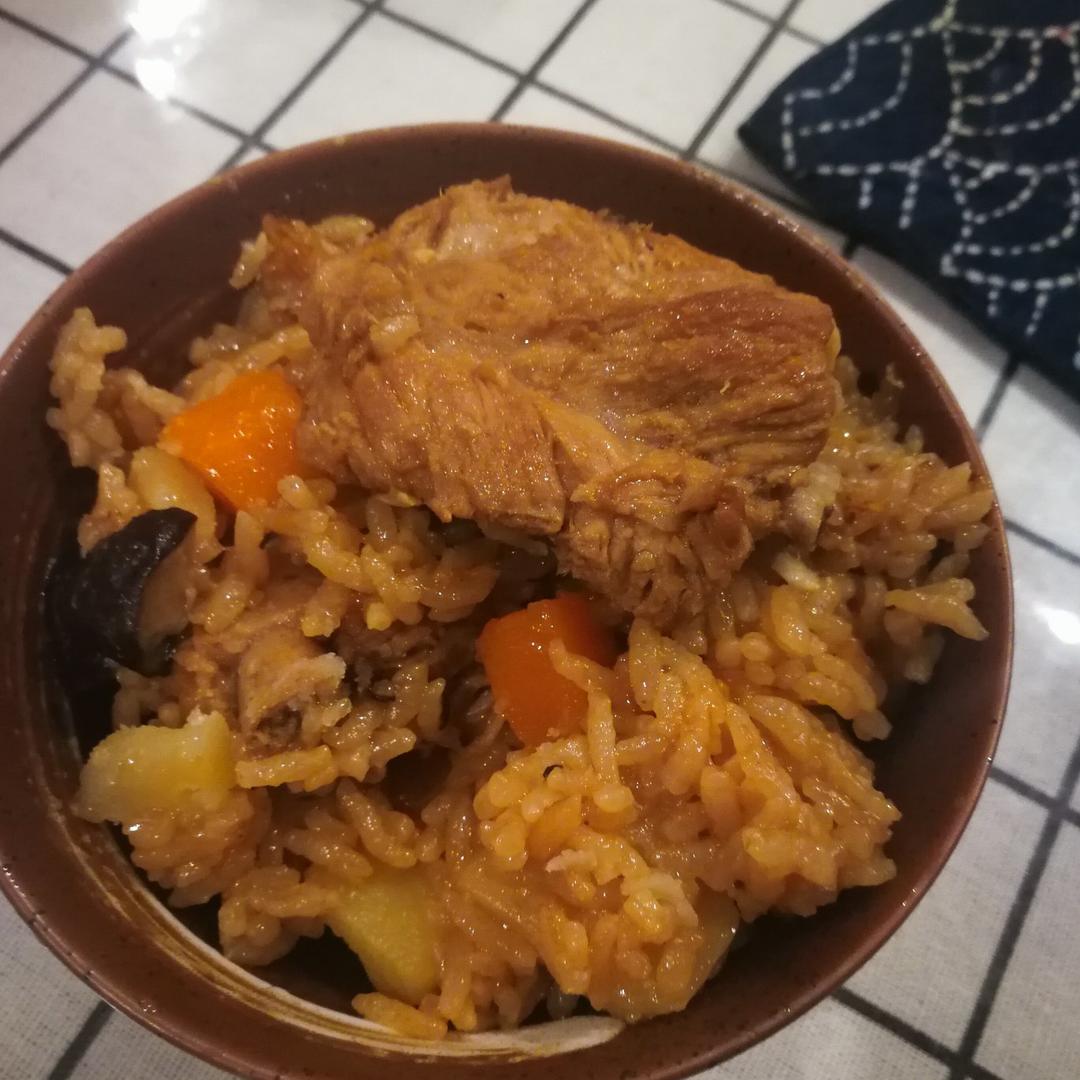 喷香排骨焖饭（爆好吃）