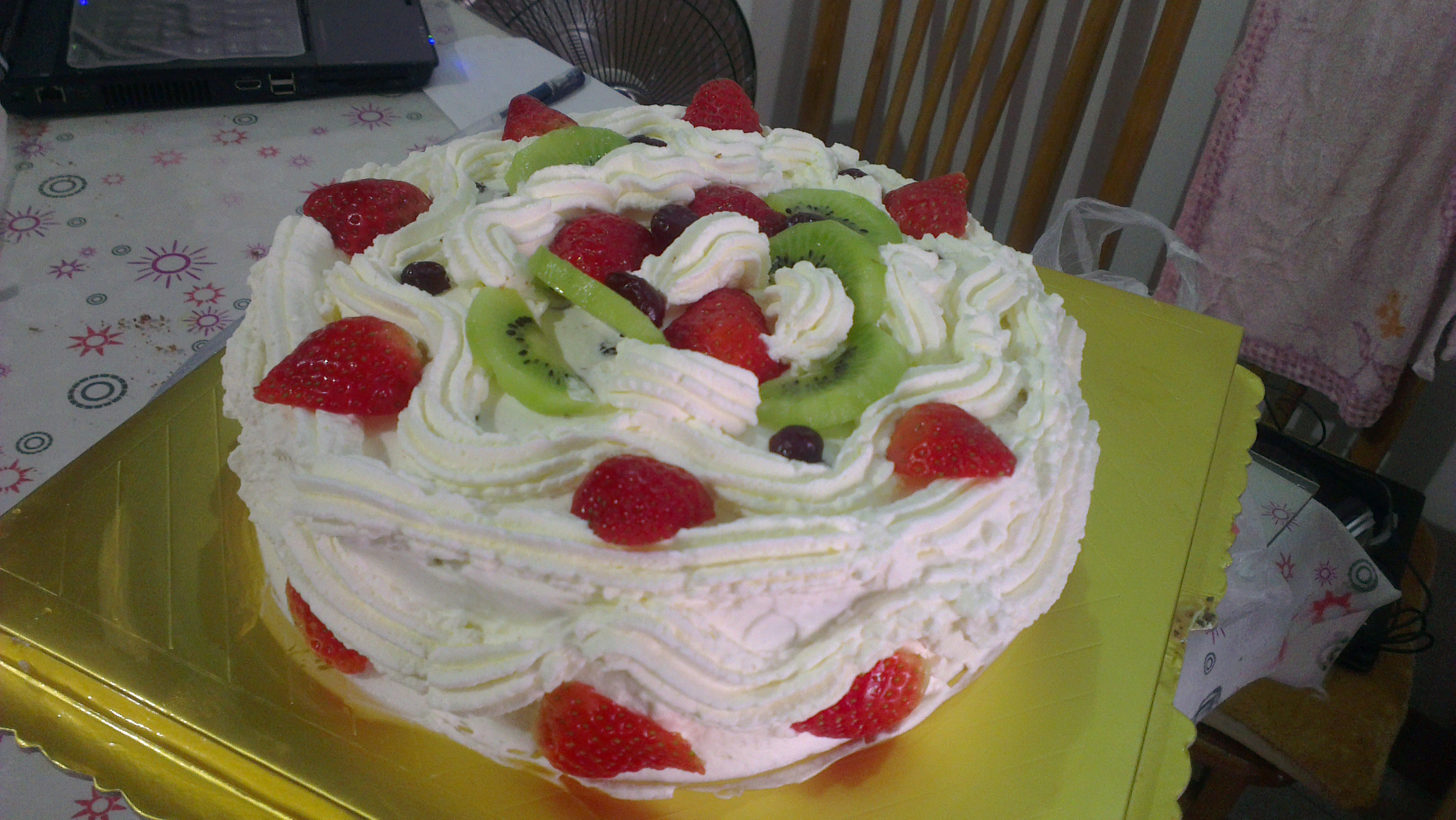 草莓鲜奶油蛋糕