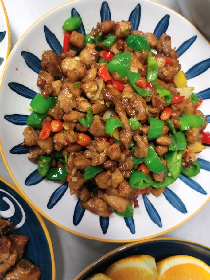 超级下饭菜辣椒炒鸡丁