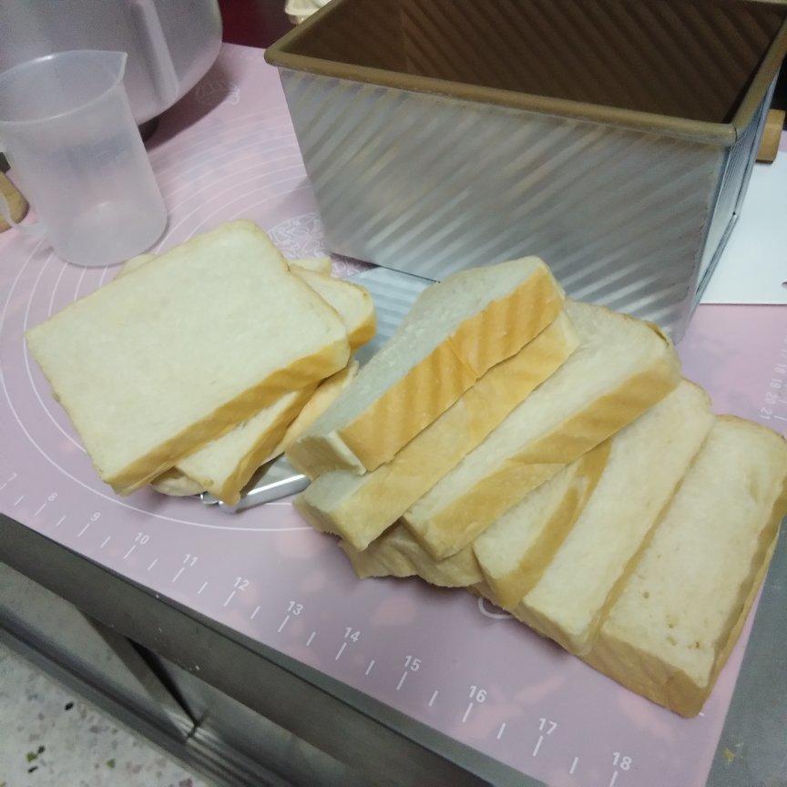 鲜奶吐司（老面法）