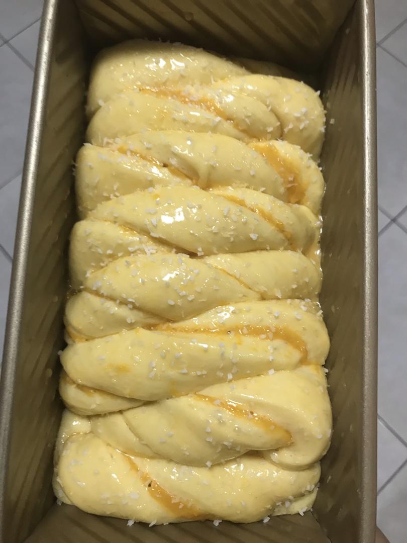 浓香奶味南瓜扭扭辫吐司