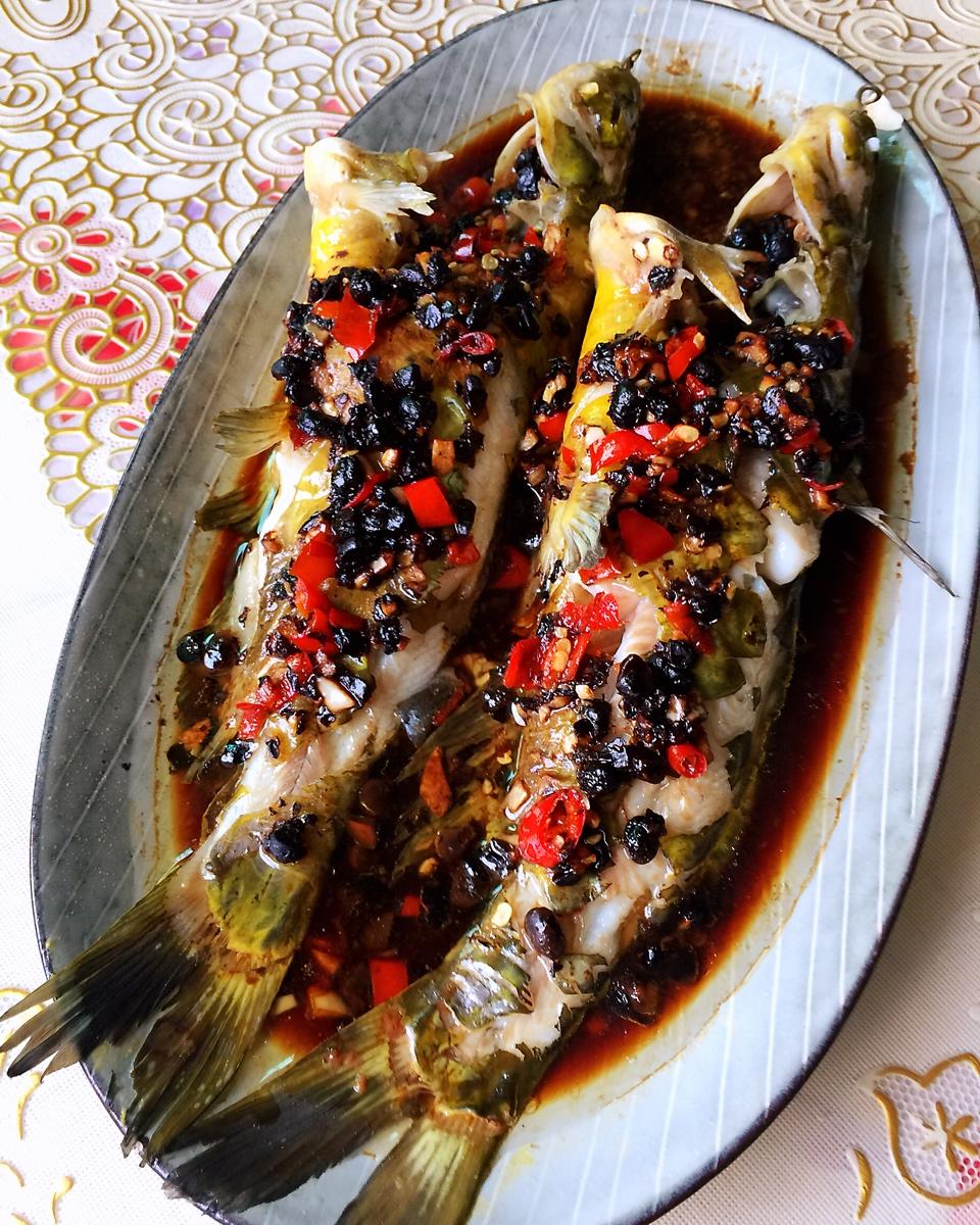 豆豉蒸黄骨鱼