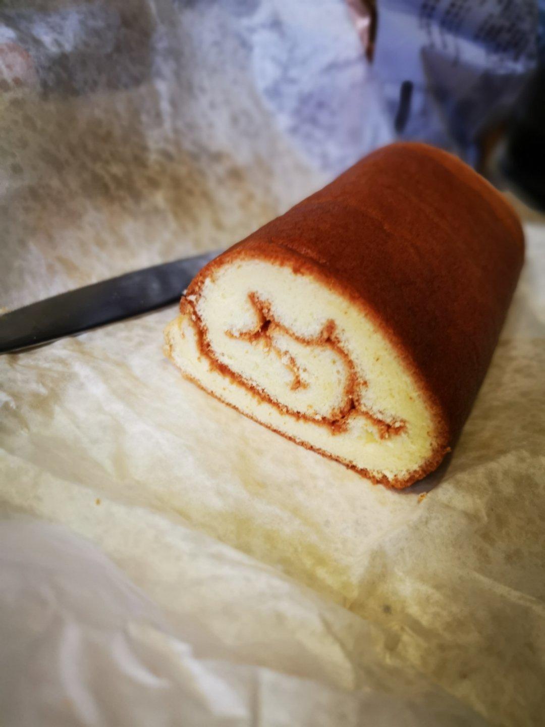 材料最简单的【低卡蛋糕卷】卡仕达戚风卷