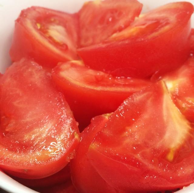 谈小鹂做的糖番茄