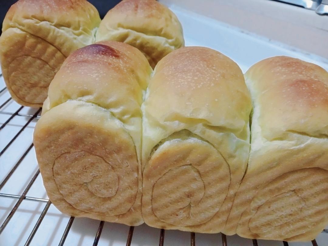 🍞超软糯艾草奶香吐司面包—下厨房独家原创