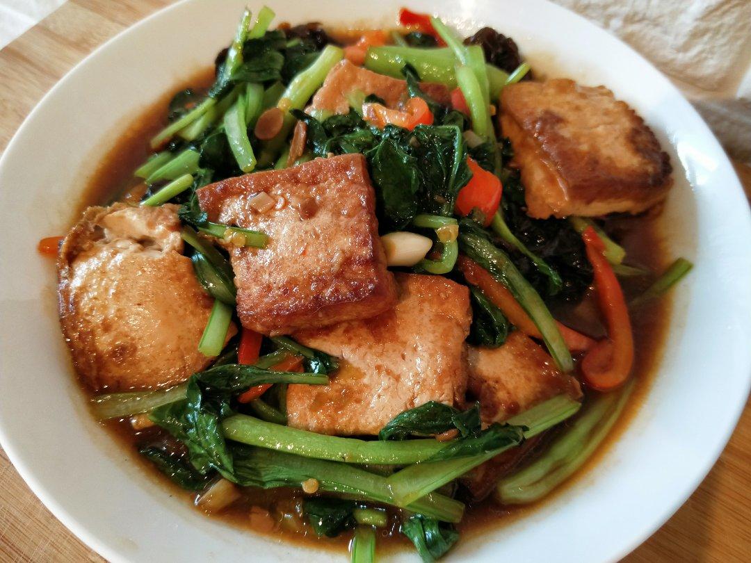 青草香浆果甜 做的青菜炒豆腐