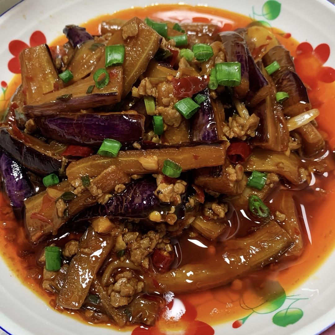 开胃下饭菜！巨简单的家常鱼香茄子煲