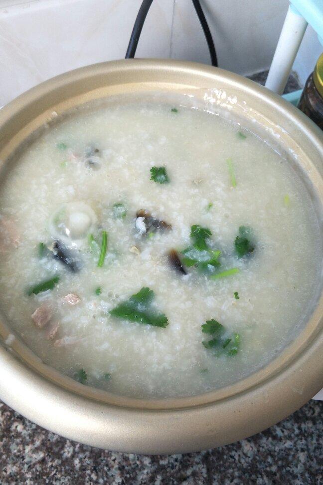 十五分钟快手之香滑皮蛋瘦肉粥(附五分钟电饭煲电压力锅更快捷方法)