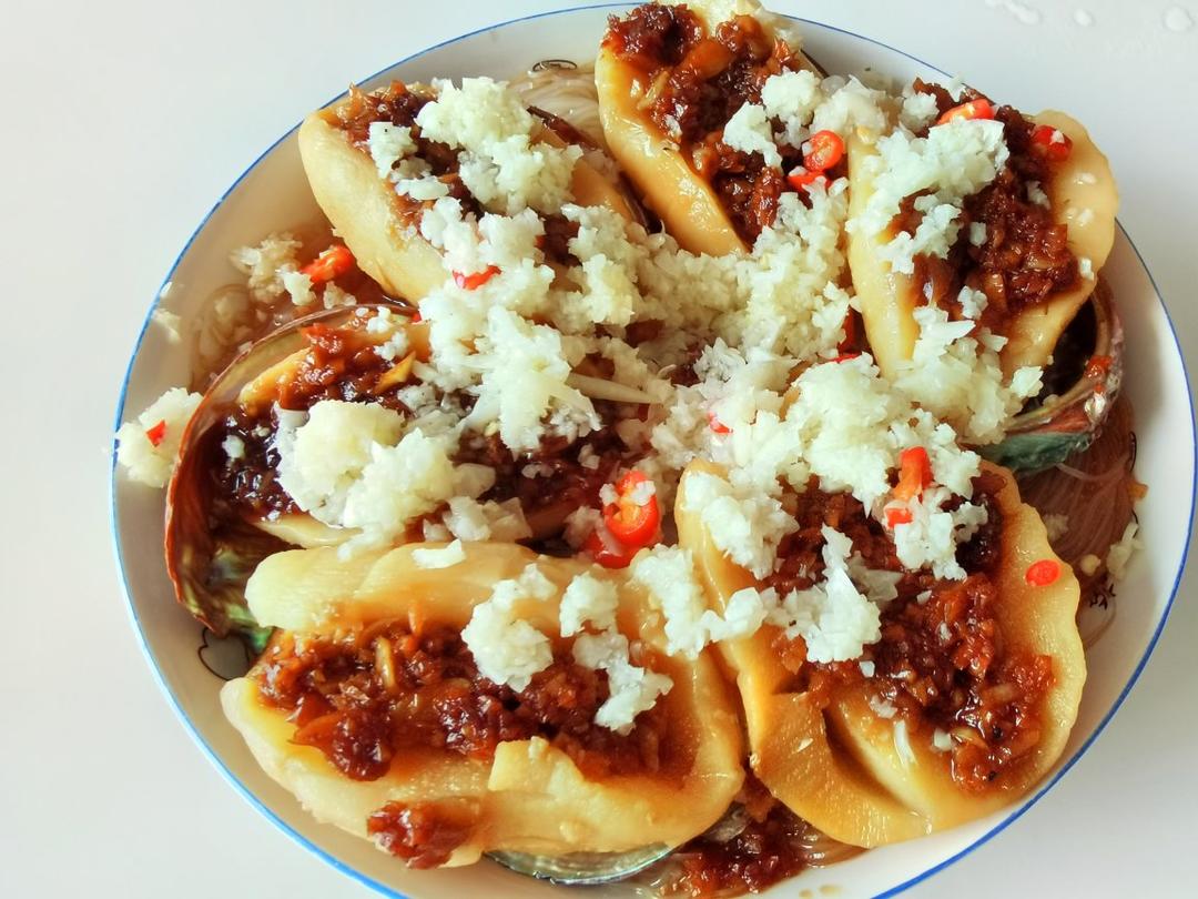 蒜蓉粉丝蒸鲍鱼