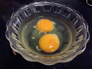 豌豆尖鸡蛋汤。的做法 步骤2