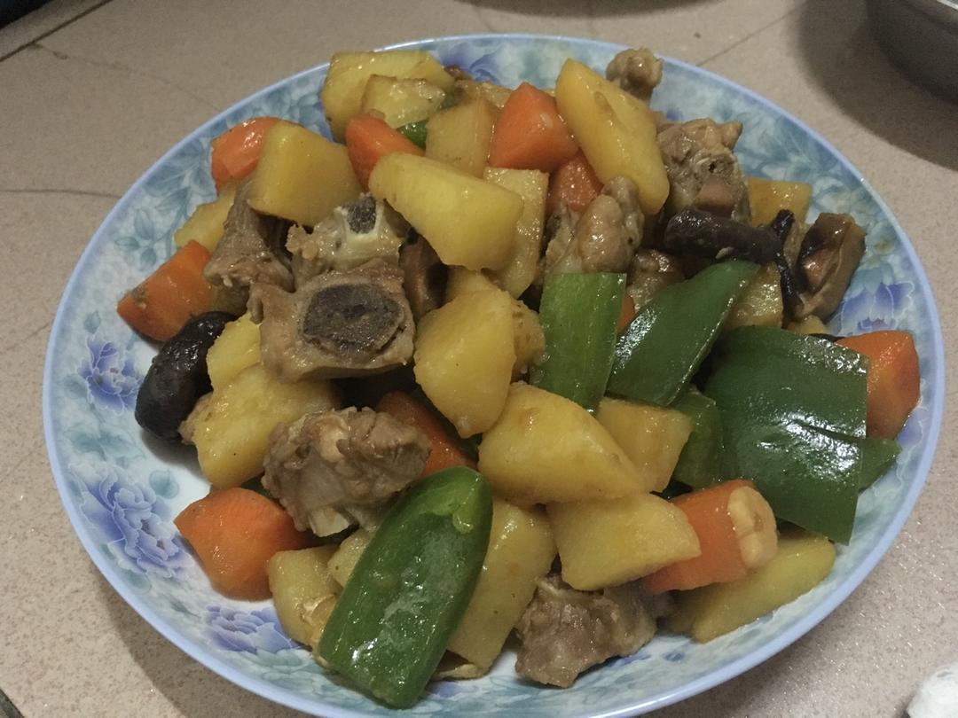 土豆炖排骨