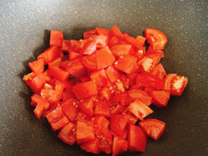 番茄鸡蛋疙瘩汤～发烧就吃这个的做法 步骤5