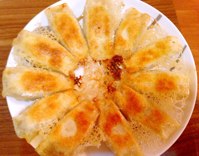 黑猫不睡vivian做的蕾丝煎饺