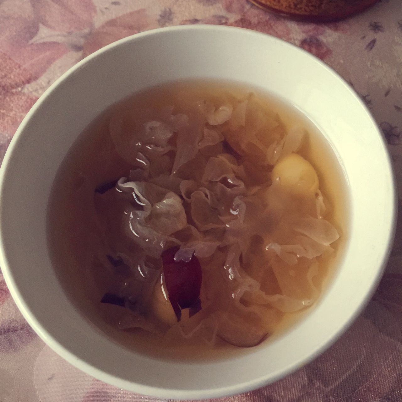 红枣银耳莲子羹