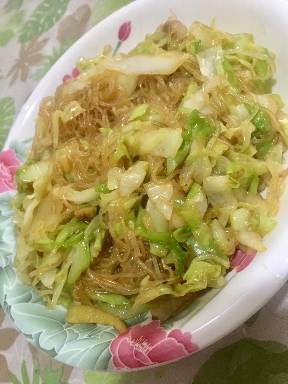 卷心菜炒粉丝 Glass noodles with Cabbage