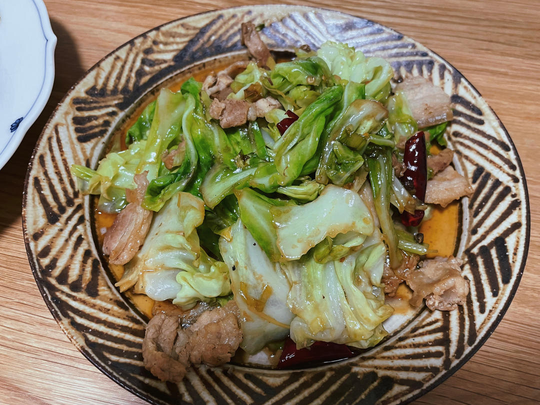包菜炒肉