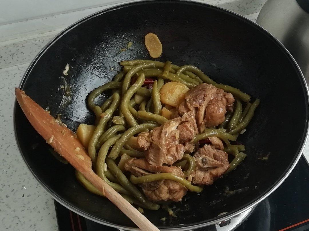 正宗排骨豆角土豆