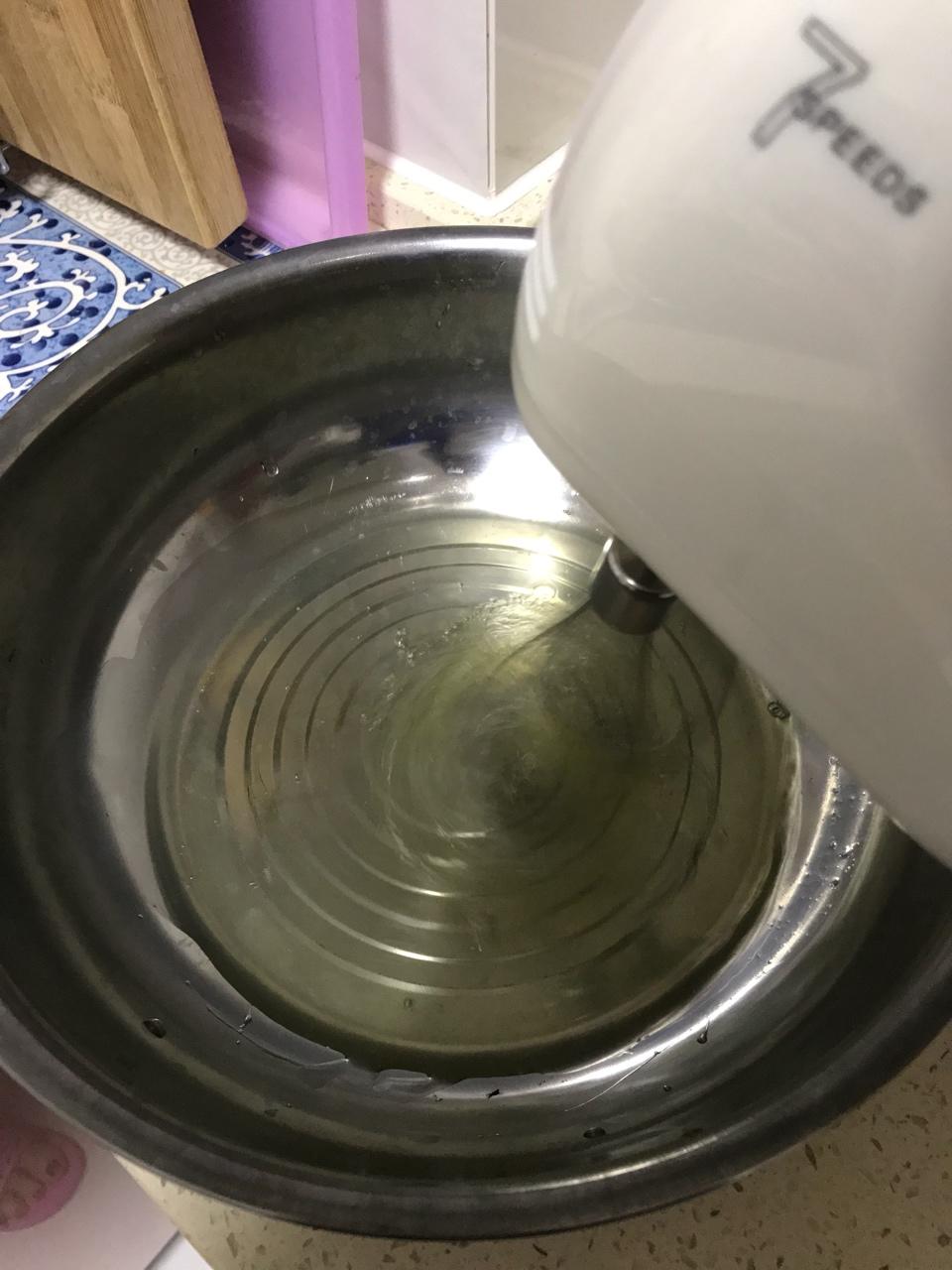 烤箱做蛋糕（戚风蛋糕的做法）