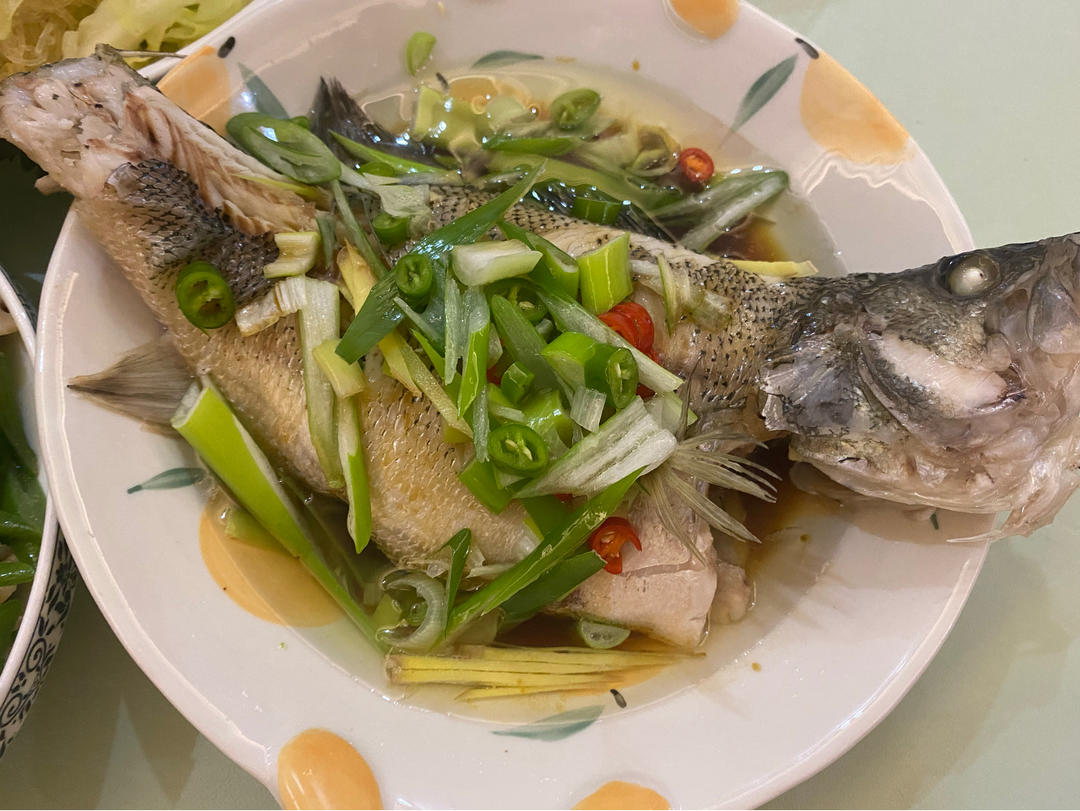 清蒸鲈鱼，三步搞定！