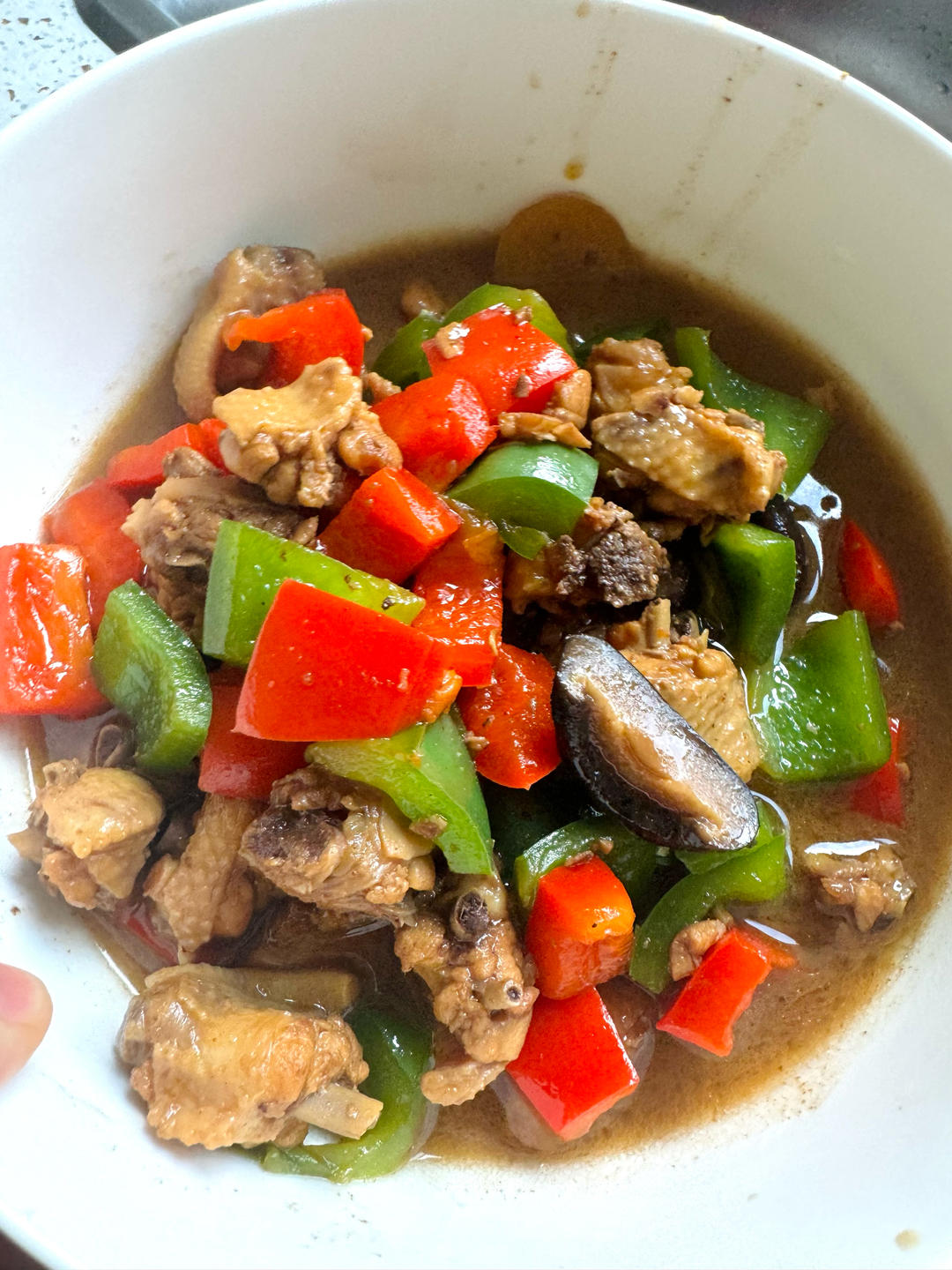 好吃到原地爆炸的黄焖鸡