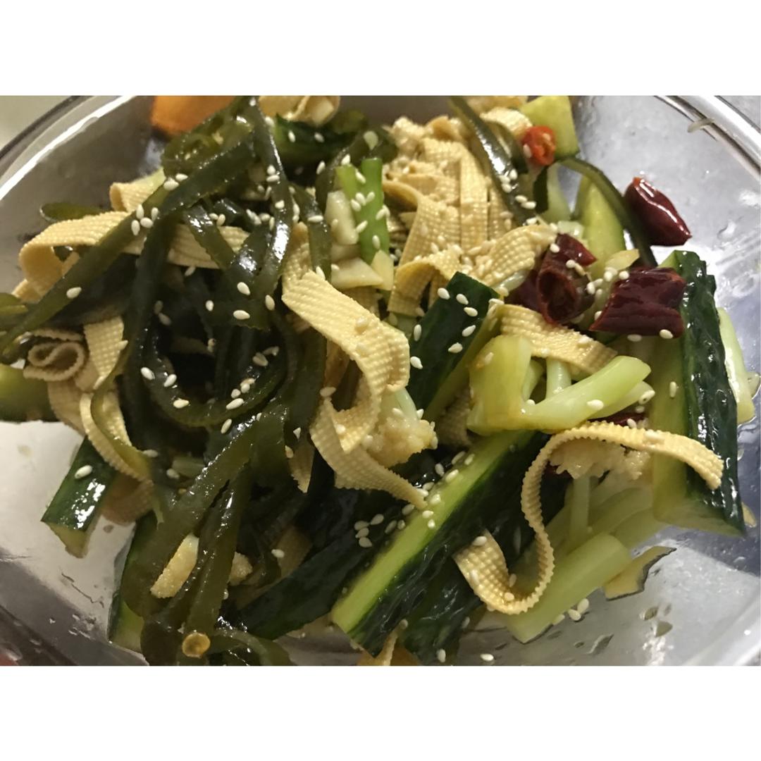 超好吃的凉拌菜( ´ ▽ ` )