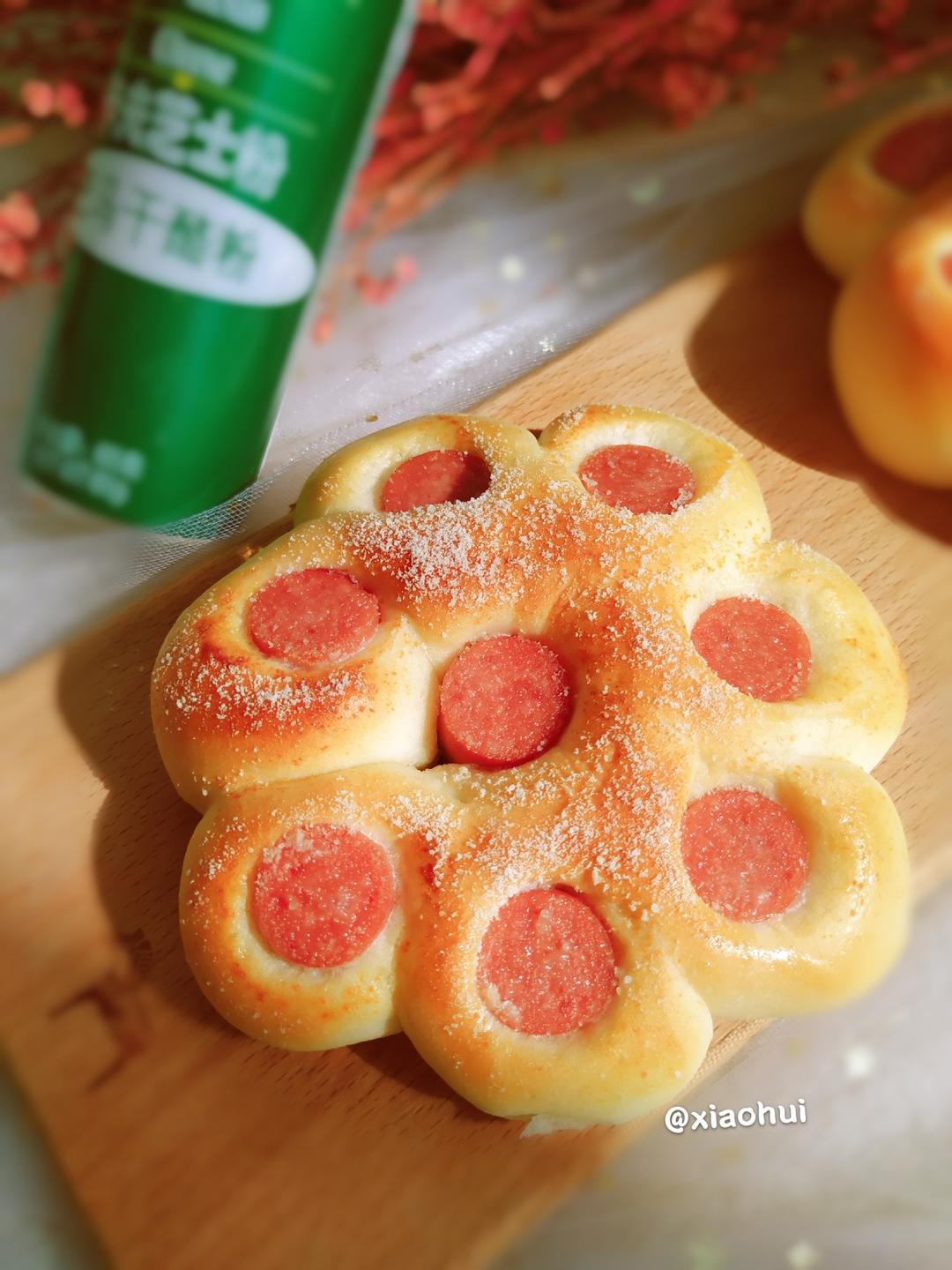 通用餐包面团-内附芝士肠仔花朵面包的做法