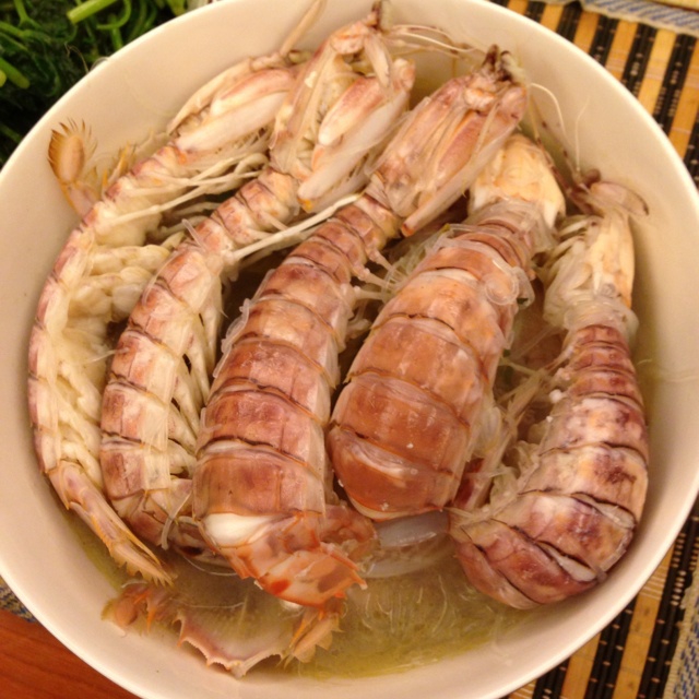 蛋白炒蛋黄-1做的盐水皮皮虾