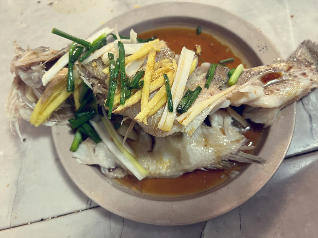 清蒸鲈鱼