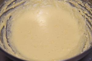 解决打发剩下的淡奶油——牛油磅蛋糕的做法 步骤5