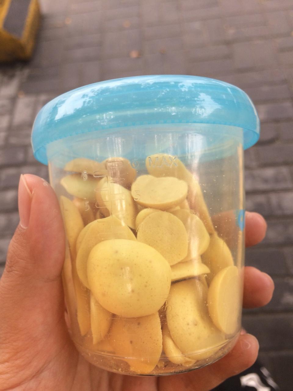 入口即化的无添加蛋黄溶豆