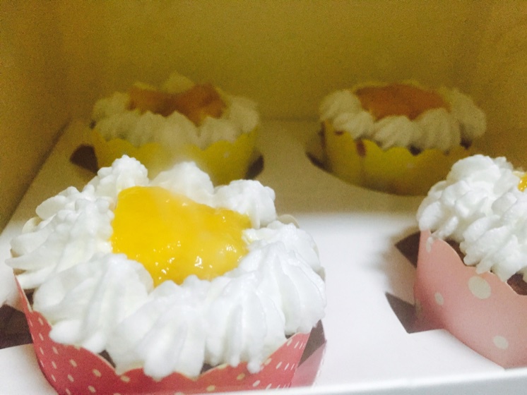 小清新草莓奶油cupcake戚风蛋糕杯