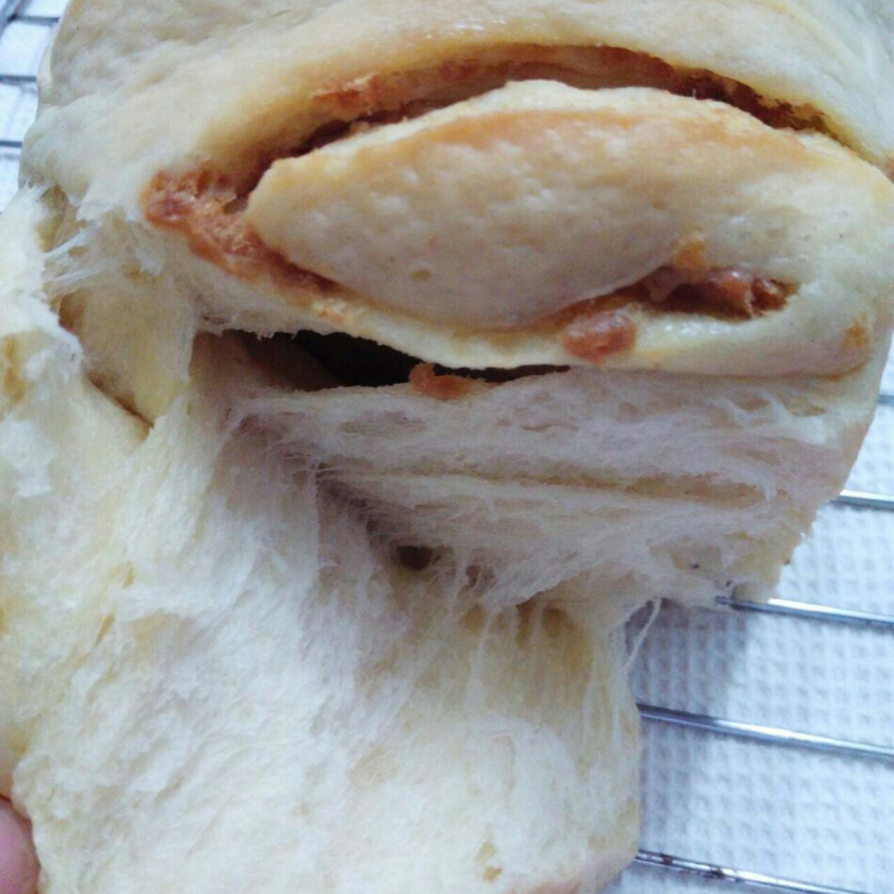 手撕千层肉松面包