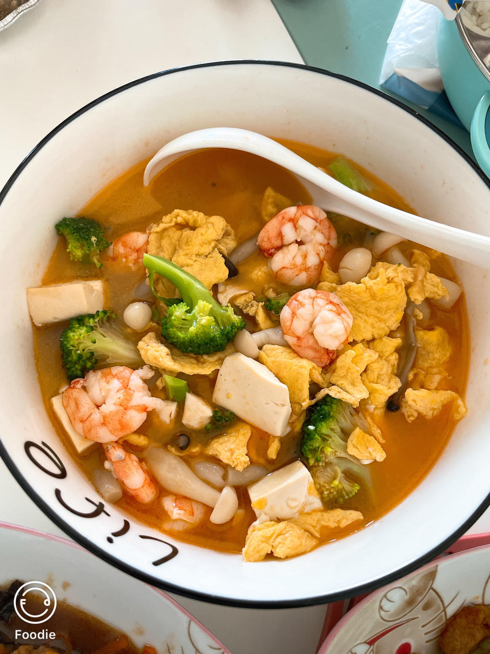 豆腐鲜虾菇菌汤