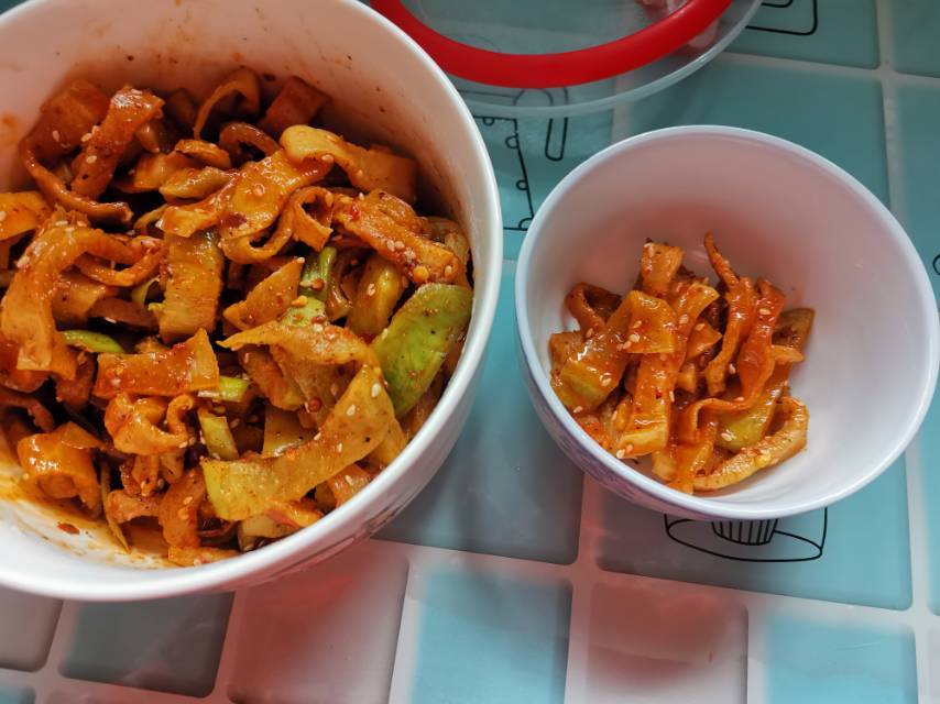 爽口甜辣萝卜干，嘎嘣脆！