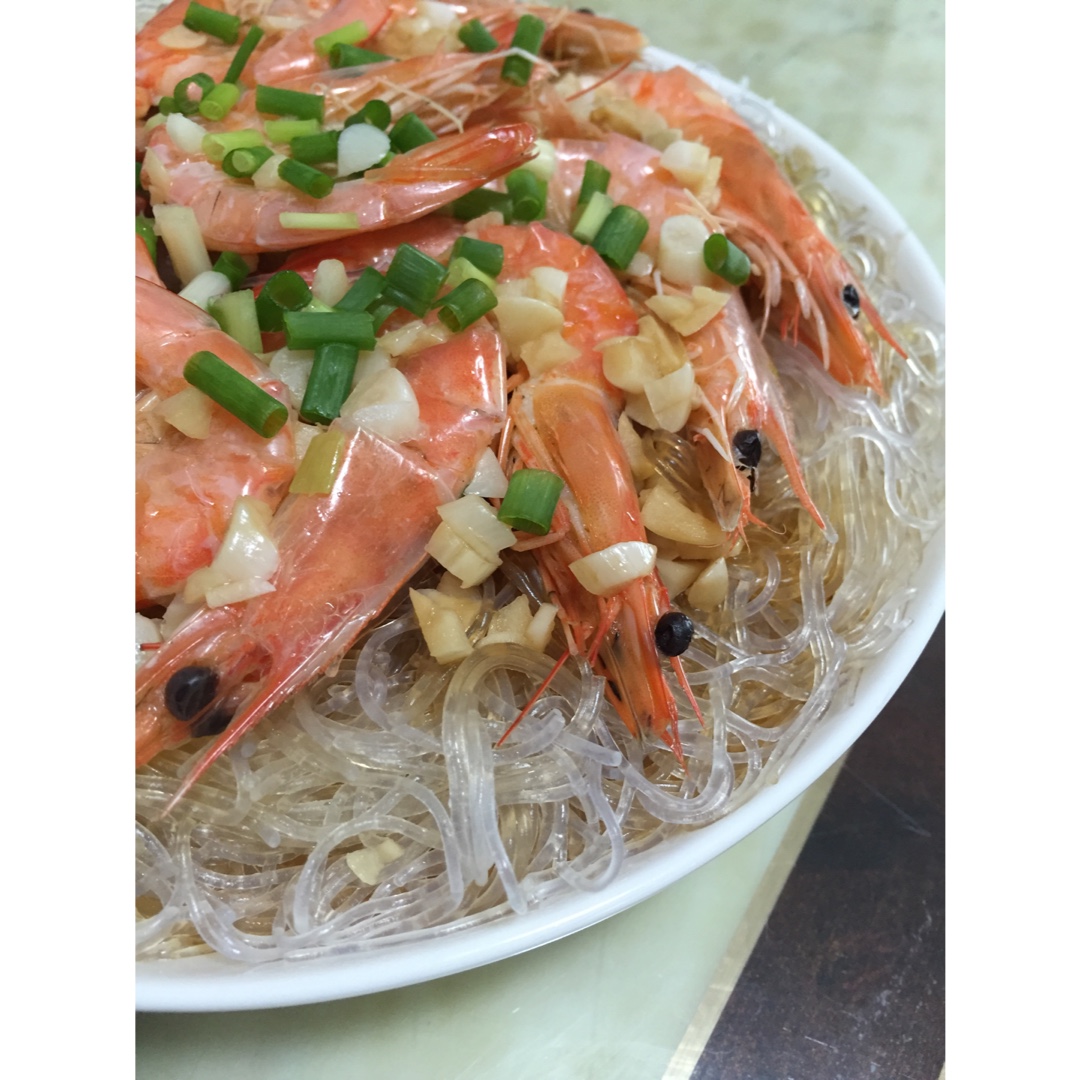 蒜蓉粉丝蒸大虾
