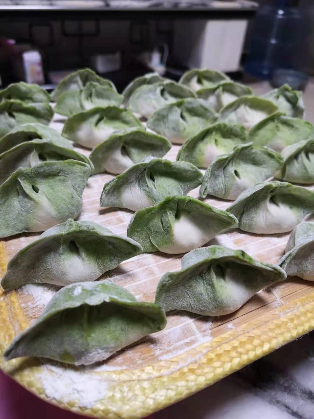 不变色翡翠白玉菠菜饺子 从里到外的菠菜 好看更好吃