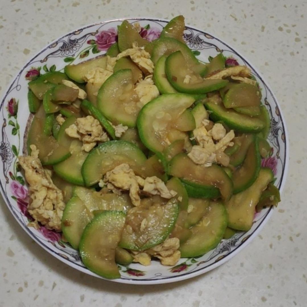 西葫芦炒鸡蛋(从不修图，拒绝夸张)