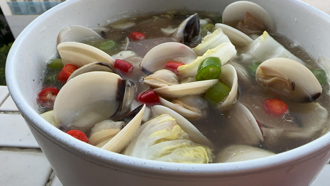 蒜蓉卜卜贝火锅